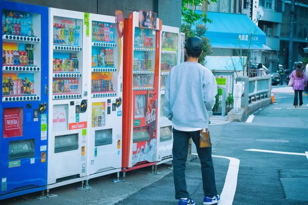 無接觸經濟如潮涌動，自動售貨機迎來高光時刻